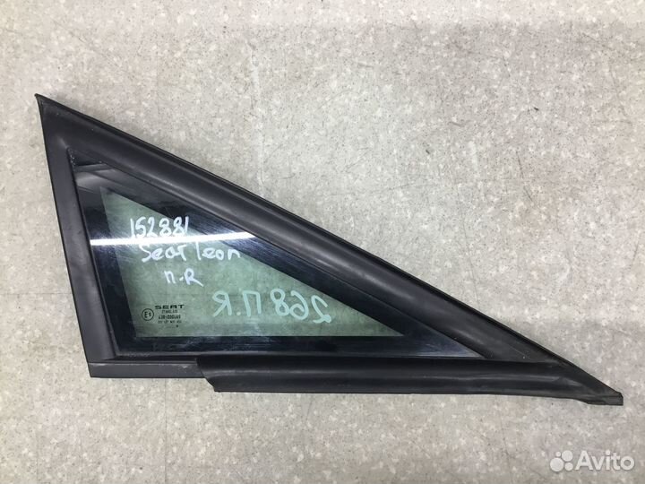 Стекло кузовное глухое правое Seat Leon (1P1) 2005