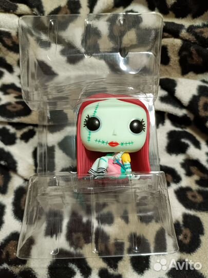 Funko pop Sally Sewing 806