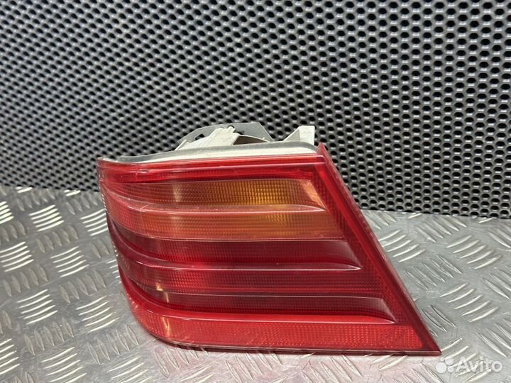 Фонарь Mercedes-Benz W210