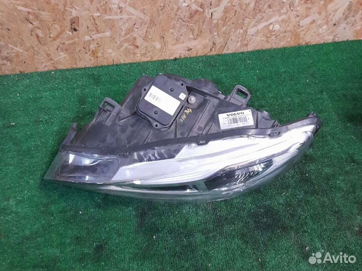 Фара ксенон активная левая volvo S60 V60 2014-2018