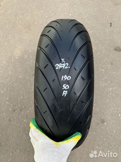 190/50 R17 metzeler roadtec 01 2872x