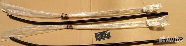 Молдинг лобового стекла Skoda Octavia