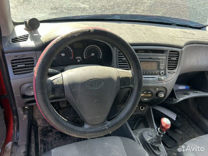 В разборе киа рио kia rio 2009 год запчасти