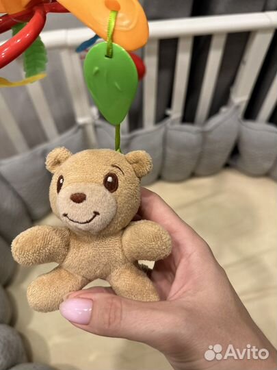 Мобиль на кроватку chicco
