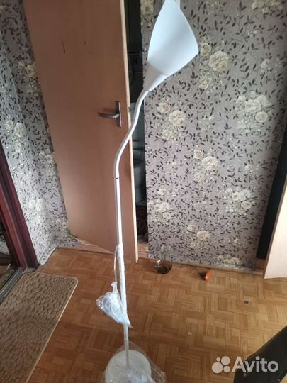 Торшер напольный