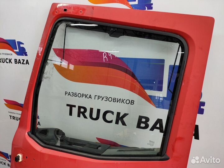 Дверь передняя левая Renault T