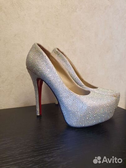 Туфли,лабутены