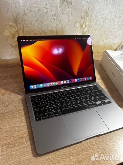 Macbook air 13 2020 m1