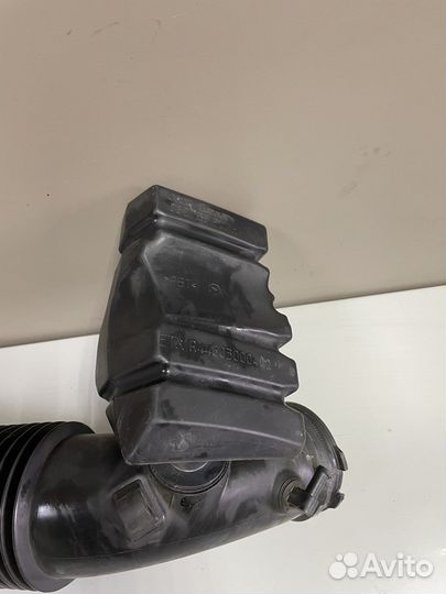 Патрубок воздушного фильтра Ауди А4 Б8 А5 8Т