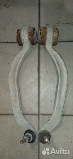 Рычаг передний нижний задний Skoda Superb 1