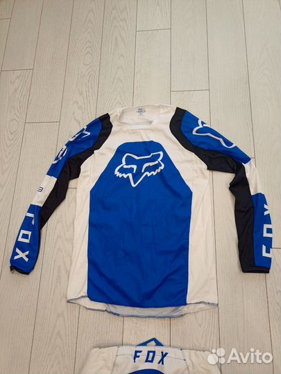 Кроссовый костюм