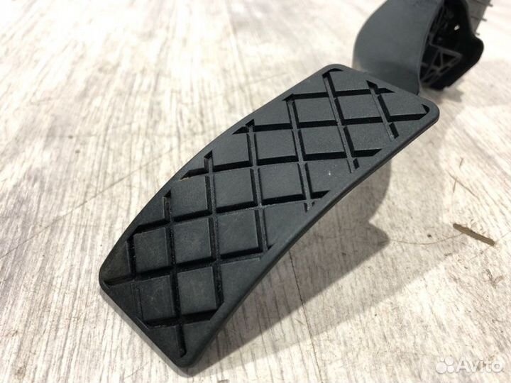 Педаль газа Skoda Octavia A7 CWV 2019