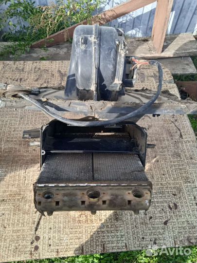 Продам детали на Mercedes 124 e230