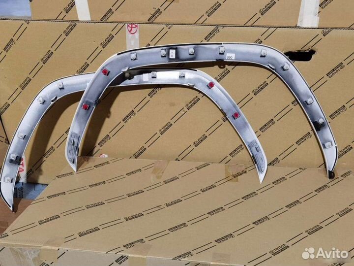 Расширители передние Toyota Land Cruiser 300