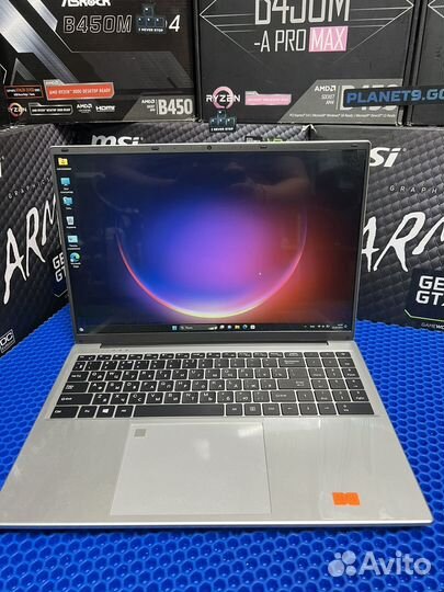 Ноутбук новый 16gb/1tb