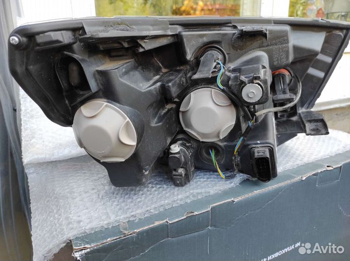 Блок-фара LADA Vesta левая