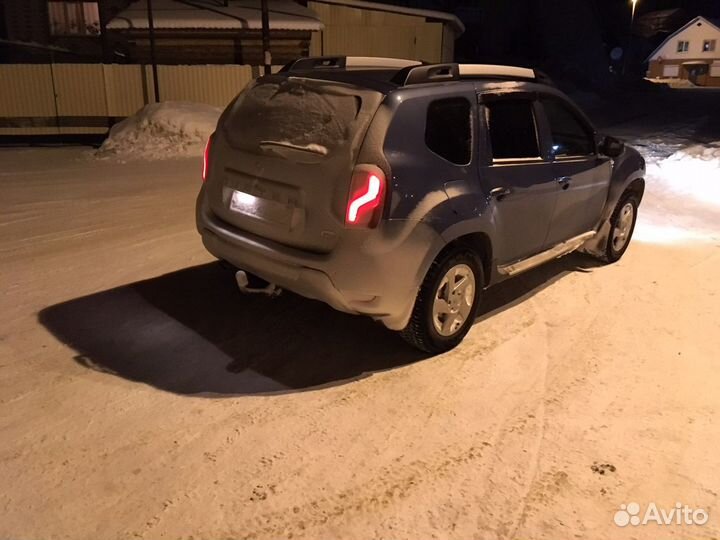 Renault Duster 2.0 AT, 2016, 140 000 км