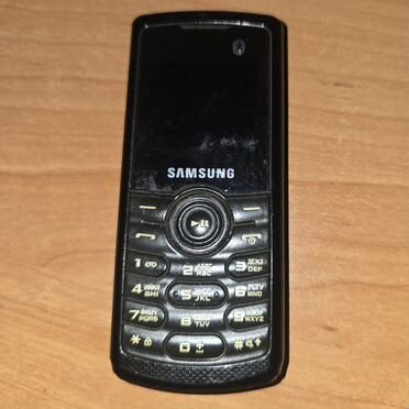 Samsung E2121B, 1 SIM