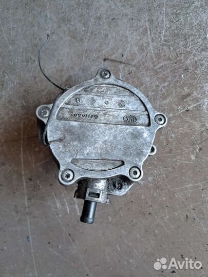 Вакуумный насос на Audi A6