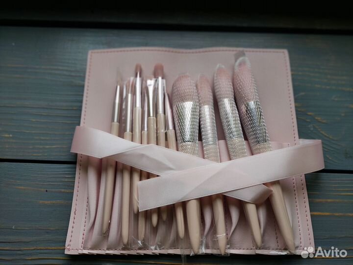 Набор кистей для макияжа