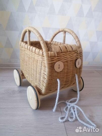 Корзина Машинка плетёная