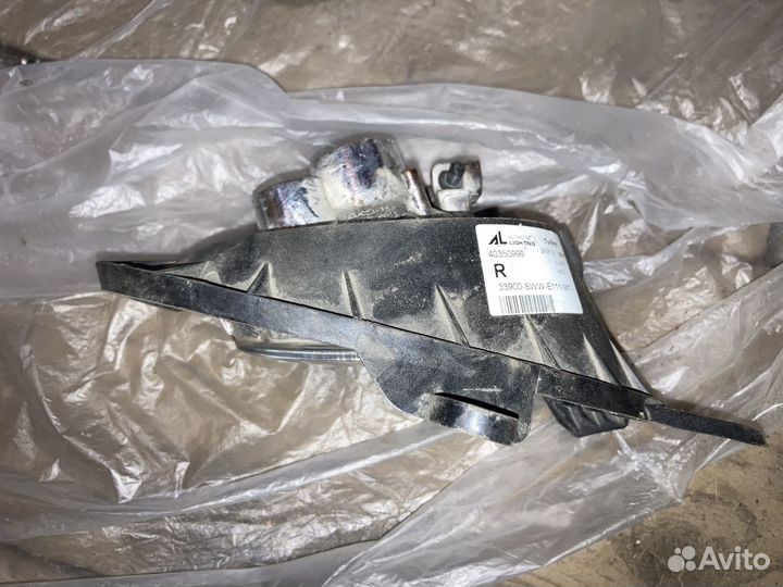 Фара противотуманная Honda Cr-V