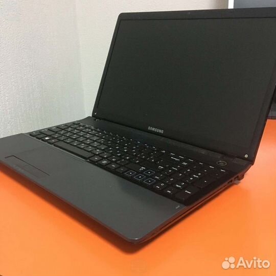 Ноутбук - samsung np305e5z- 2ZG