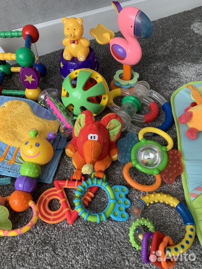 Игрушки погремушки для малыша пакетом