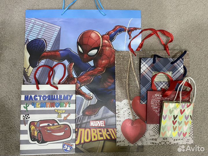 Пакеты подарочные