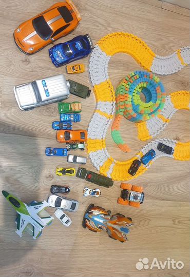 Игрушки машинки пакетом
