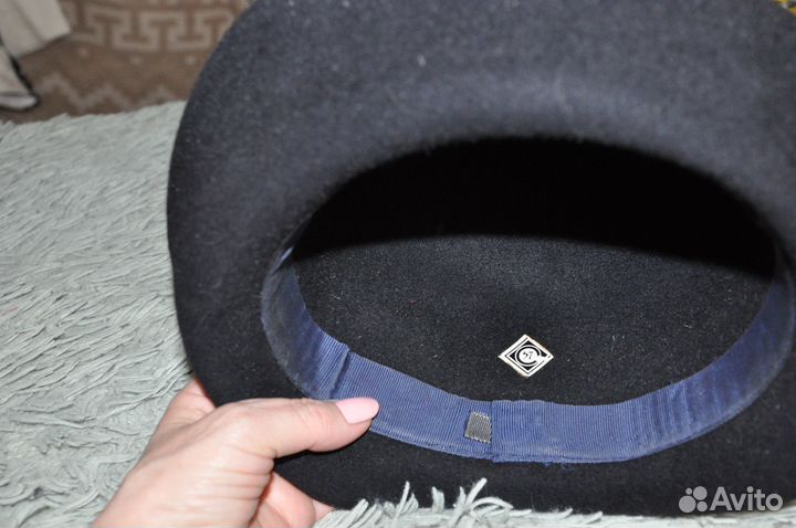 Шляпы, шапка, фуражка муж. мех, тапочки 23,5 СССР