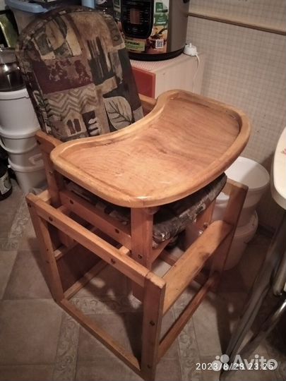 Детский деревянный стульчик
