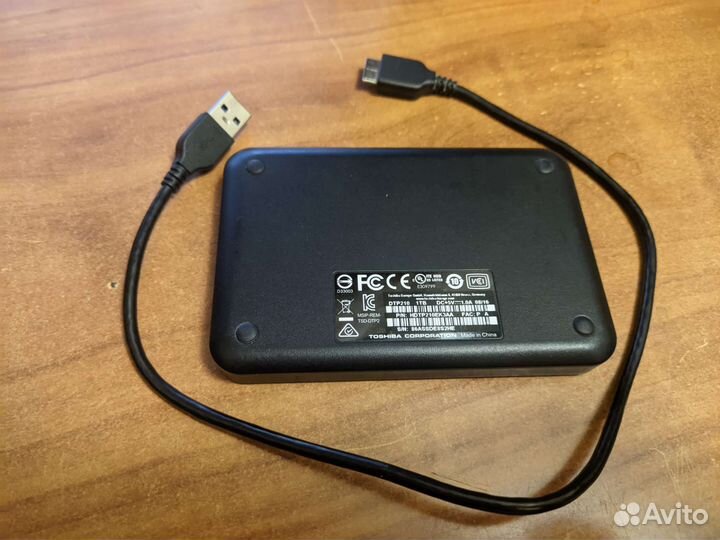 Внешние жесткие диски (500 gb и 1 tb)