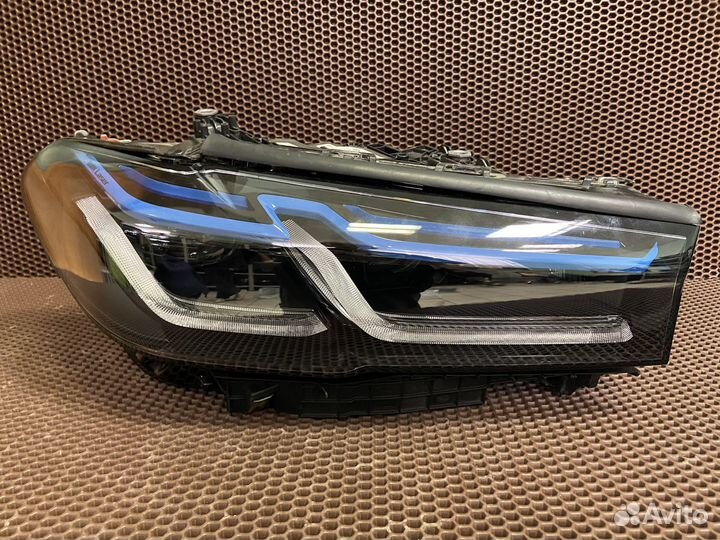 Фара на BMW G30 рест laser правая бу
