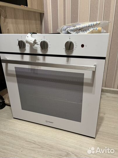 Духовой шкаф