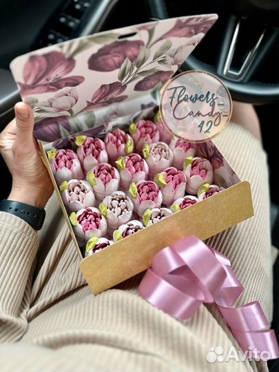 Зефир / тюльпаны / подарки / клубника