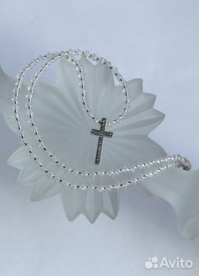 Украшение на шею