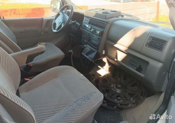 Салон Volkswagen Multivan T4 в сборе
