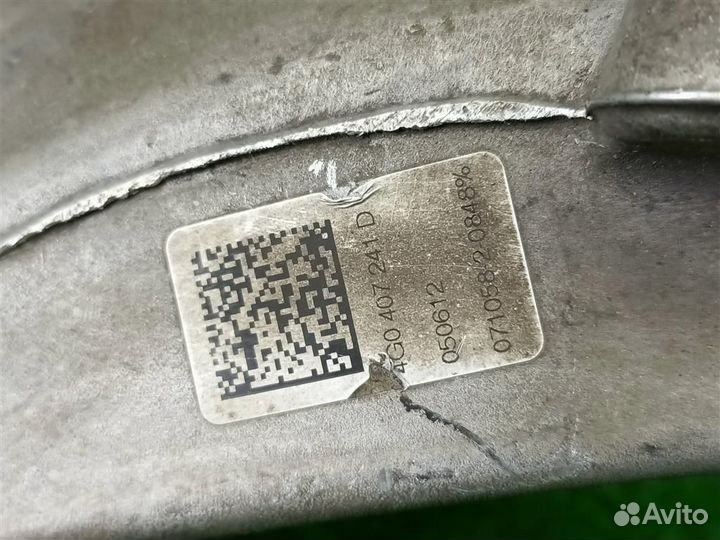 Кулак поворотный передний левый Audi A6 (C7, 4G)