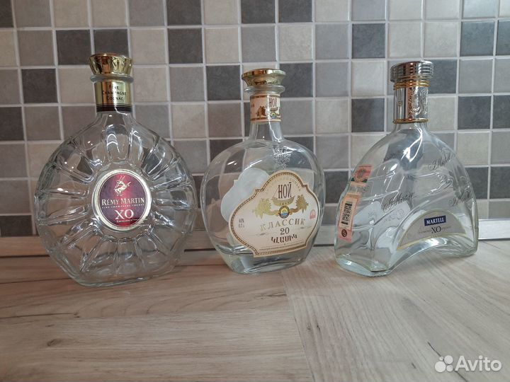 Коньячные бутылки
