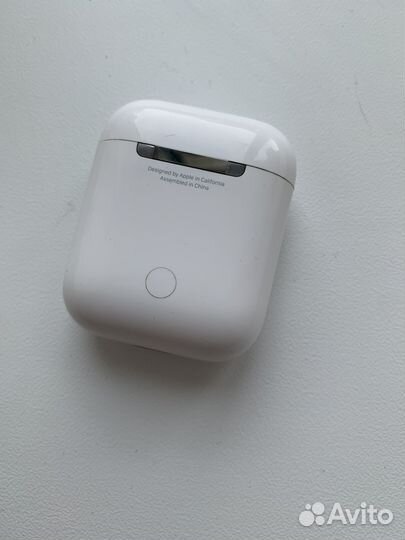 Оригинальный кейс /футляр для наушников AirPods