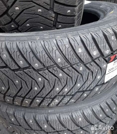 Yokohama IceGuard Stud IG65 215/65 R17