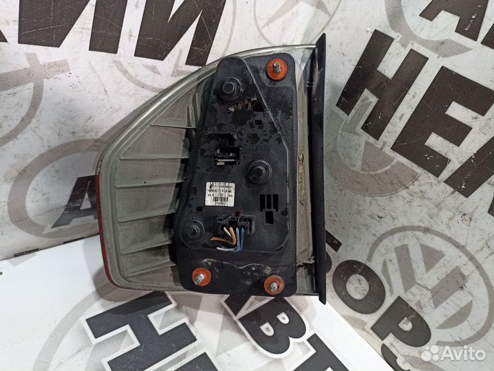 Фонарь правый BMW E83