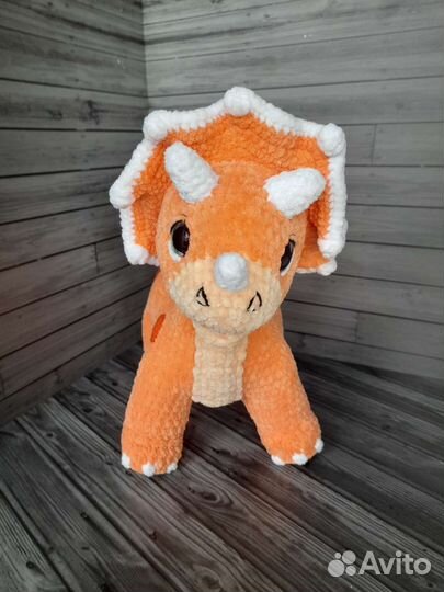 Игрушка Трицератопс