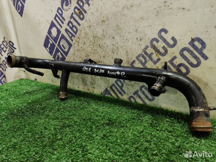 Патрубок системы охлаждения Audi A4 B6 седан 1.8