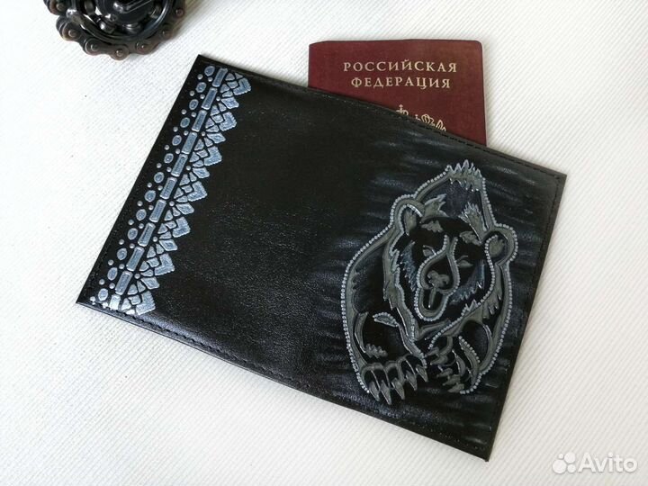 Обложка на паспорт кожаная