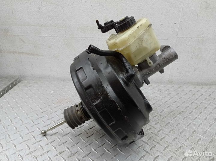 Вакуум тормозной Audi Q7 4L 7L8612101