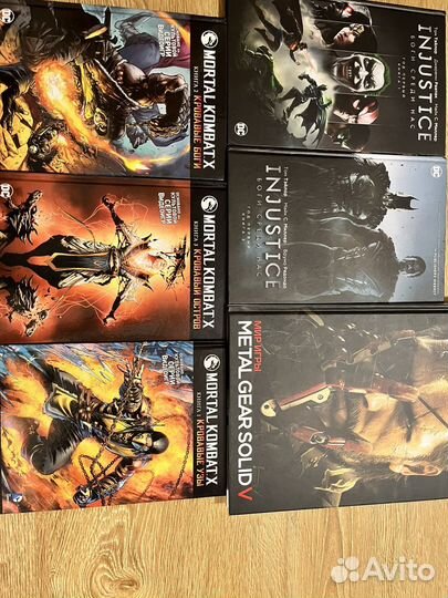 Артбуки и комиксы