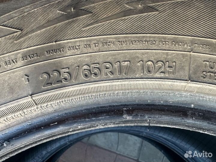 Toyo Observe GSi-6 LS 225/65 R17 102H