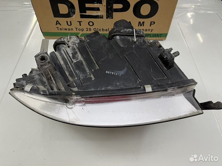 Фара передняя левая Audi A6(c5) Depo